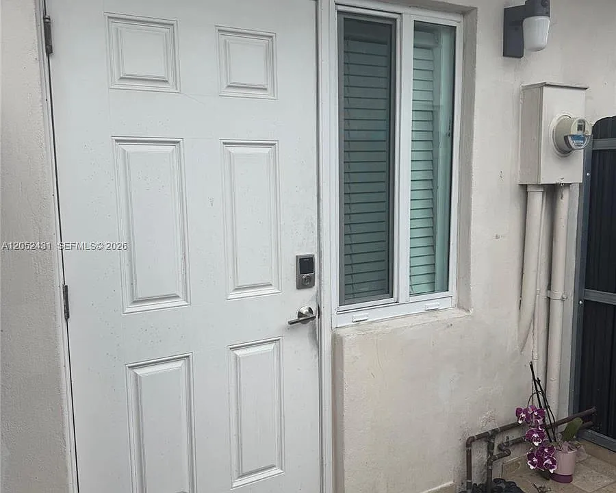 3340 SW 139th Ave #1