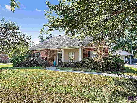 2nd image of 29433 White Oak Dr