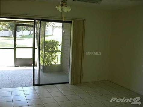 3rd image of 729 Oak Park Pl