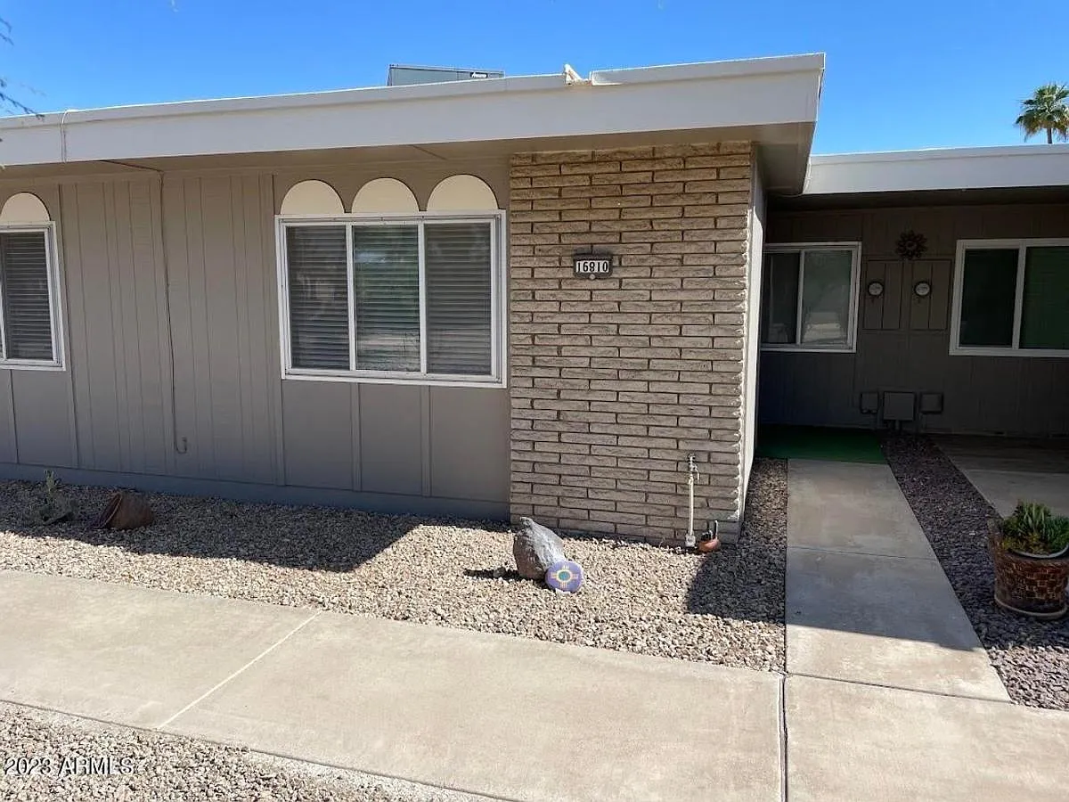 Wonderful Adult Community. Spacious 2 bedroom, 2 bath home — Photo 2