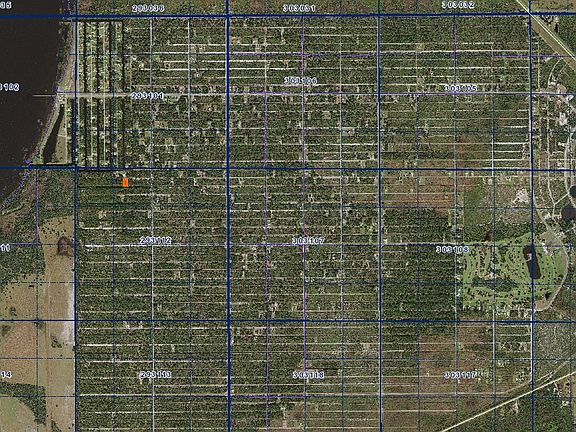 4th image of 1017 Poinciana Dr