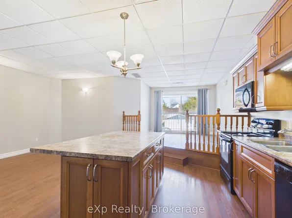 807 Queen St #2, Kincardine, ON N2Z 2Y2