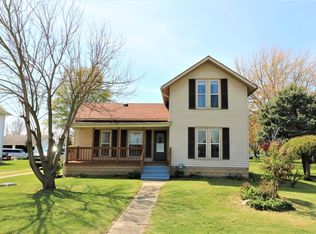 52 Pleasant St, Wakeman, OH 44889