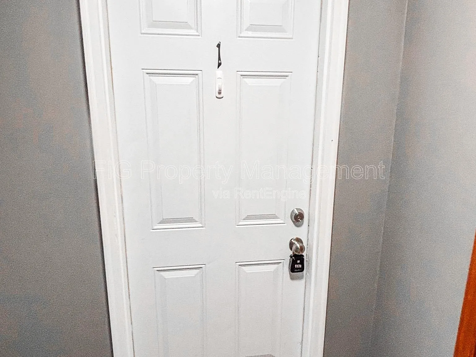 2 bed, 1.0 bath, $925 — Photo 2