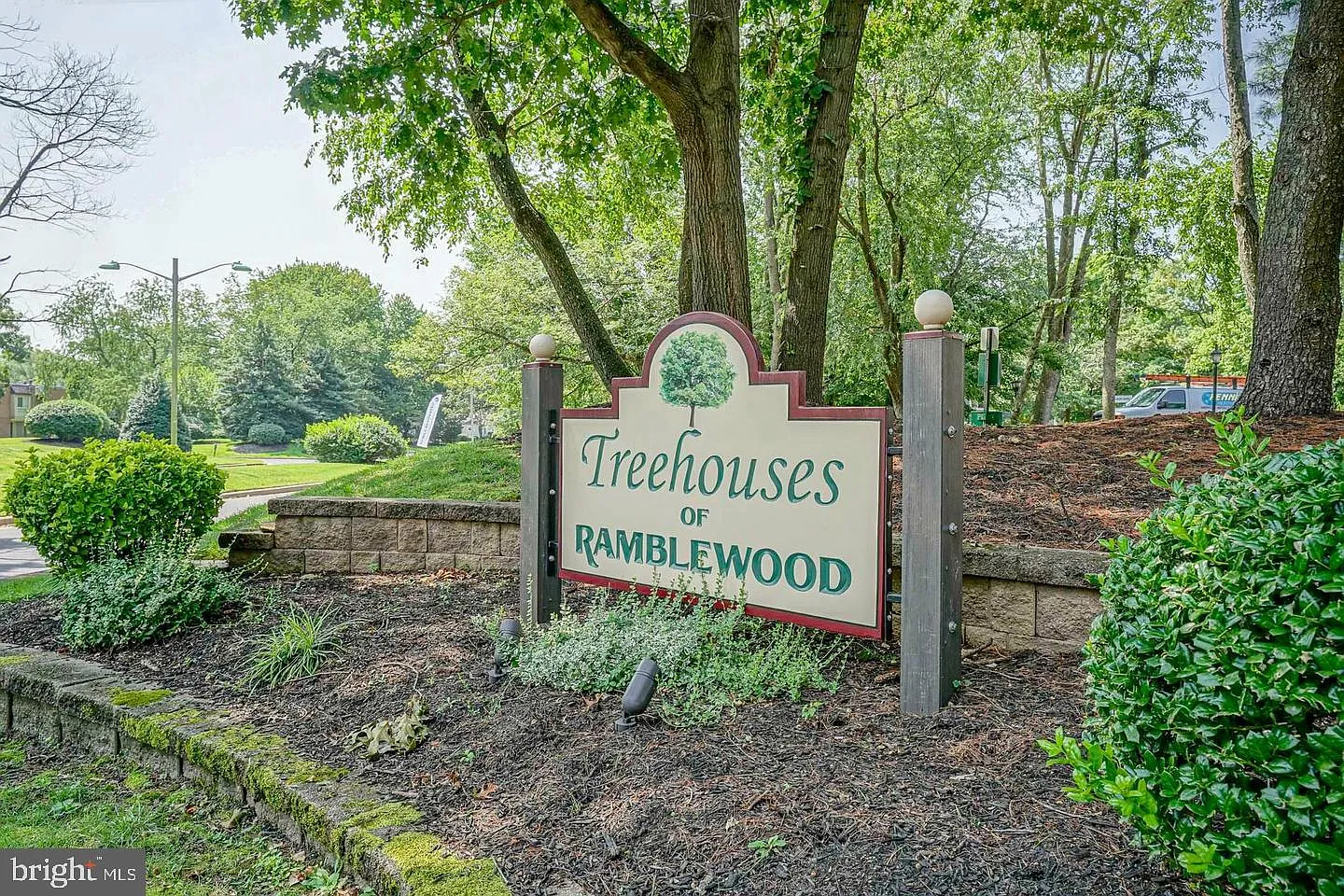 2 bed, 2.0 bath, 1100 sqft, $2,200 — Photo 1
