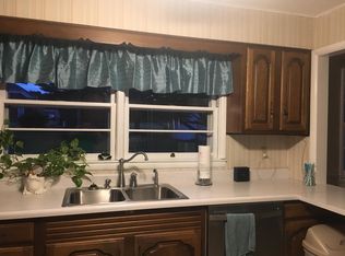 137 Lane Rd, Lenoir City, TN 37772