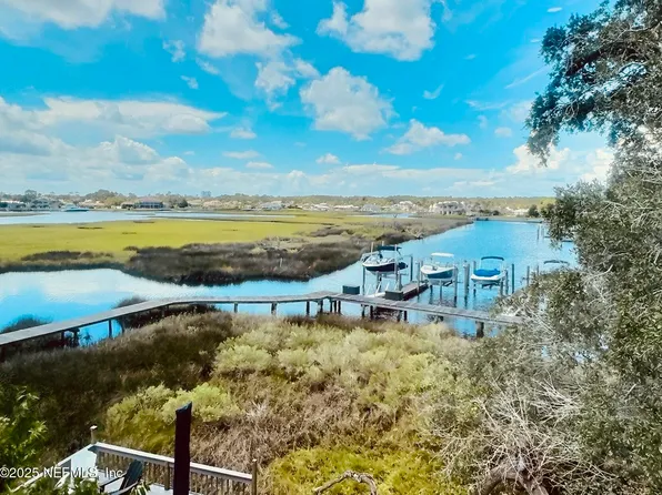 3360 LIGHTHOUSE POINT Lane, Jacksonville, FL 32250