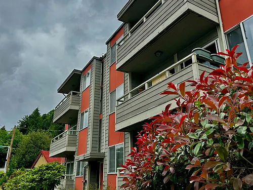 Jet Vista Apt Photo 1