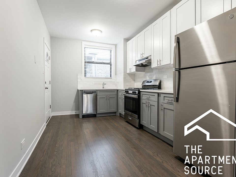 1st image of 1946 W Wilson Ave APT 3O