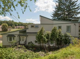 252 Saunders Dr, Bushkill, PA 18324