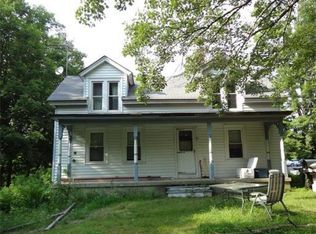35 Walnut St, Turners Falls, MA 01376