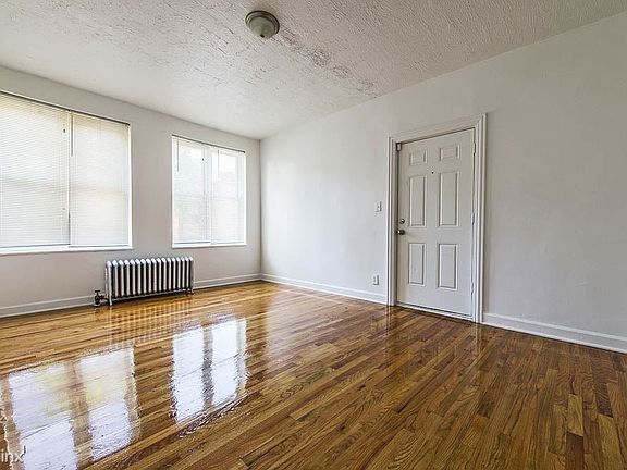 148 N La Crosse Ave Apartments Chicago Bedroom_9