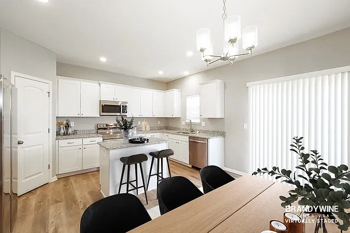 14321 Oakland Ct — Photo 7