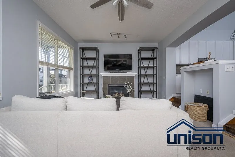 2 bed, 2.5 bath, 1475 sqft, $2,800 — Photo 3