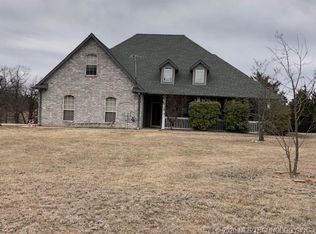 2218 W Dunkin Rd, Cushing, OK 74023