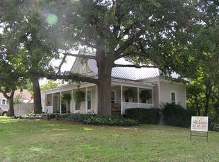 302 W Main St, Hamilton, TX 76531