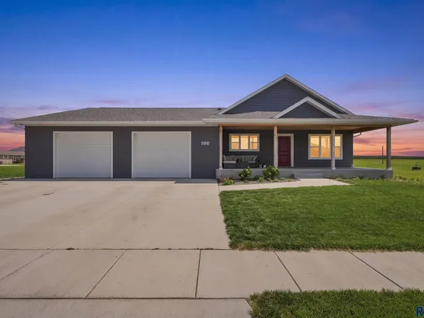 598 Wildwood Ave, Colman, SD 57017