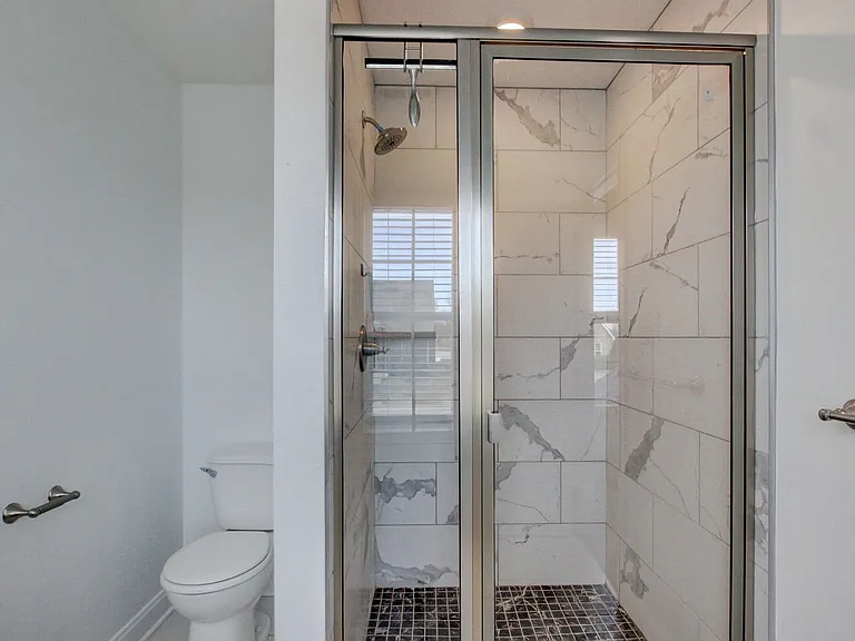 702 Ellie Nat Dr — Photo 30