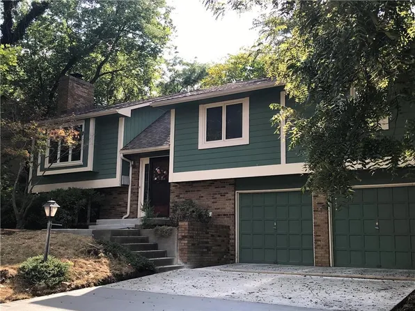 1201 Jana Dr, Lawrence, KS 66049