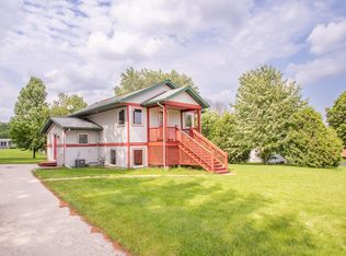 102 Moundview St, Cobb, WI 53526