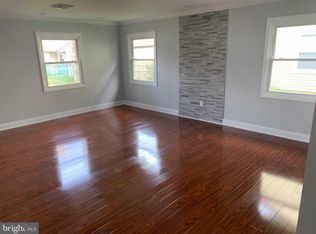39 Midfield Ln, Willingboro, NJ 08046
