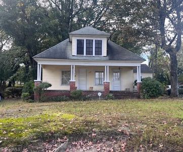 1517 Tucker St, Greensboro, NC, 27405