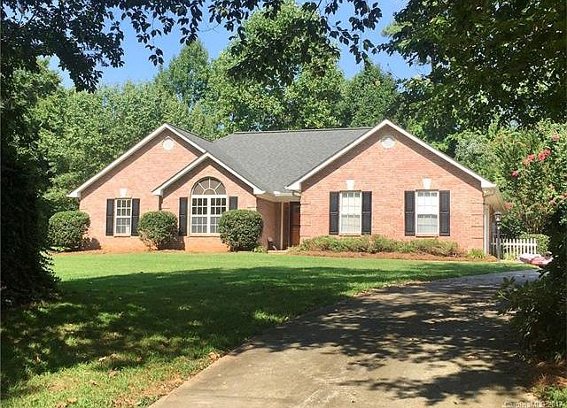 1st image of 126 Hideaway Ln