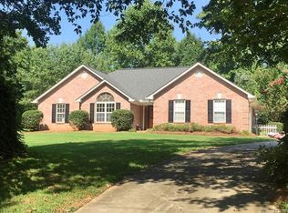 126 Hideaway Ln, Mooresville, NC 28117