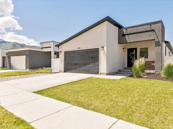 3916 S Sage Wood Ave, Mapleton, UT 84664