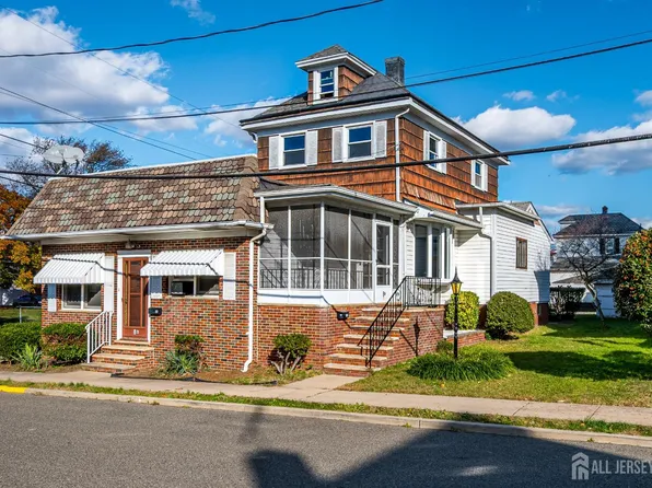 8 Thomas St, Sayreville, NJ 08872