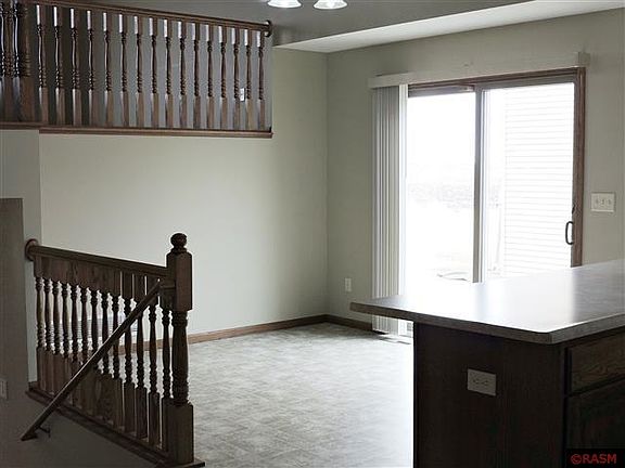 4th image of 121 Uriah Ct