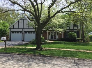 501 Greenhill Ln, Schaumburg, IL 60193