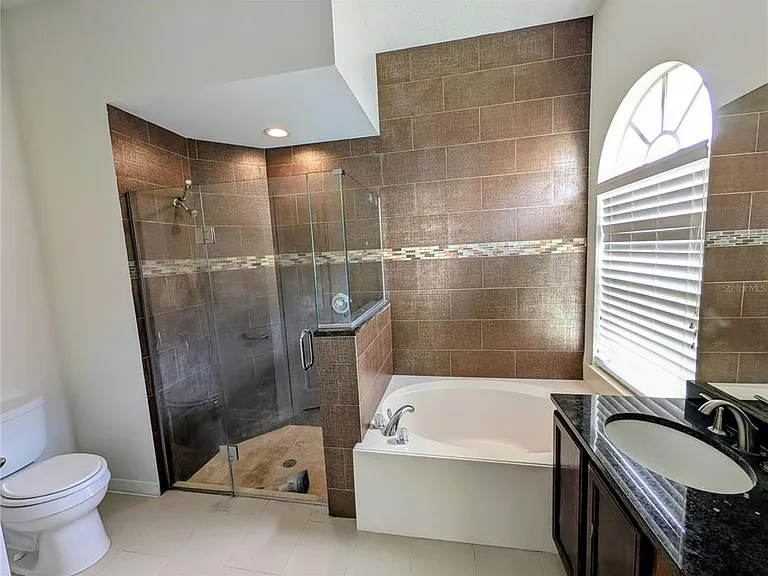 3462 Foxcroft Cir — Photo 22