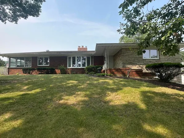 864 Breezy Oaks Drive, Toms River, NJ 08753