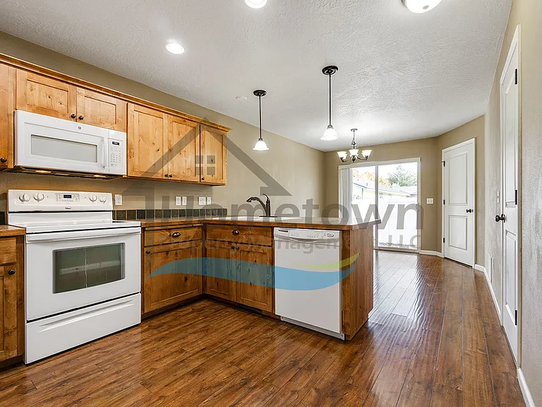 3182 N Honeysuckle Dr — Photo 11