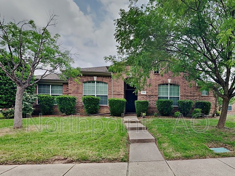 1st image of 2708 Hawthorne Dr