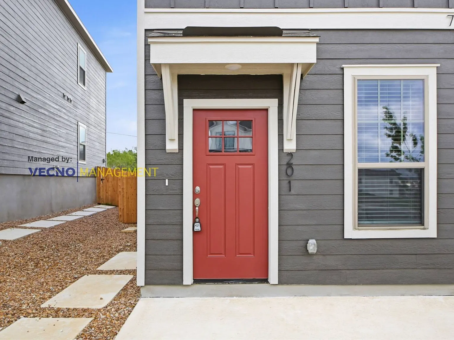 2 bed, 2.0 bath, 1109 sqft, $1,650 — Photo 2