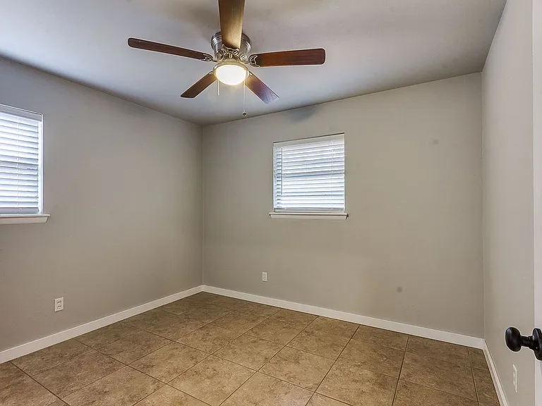 1909 Hardy Dr — Photo 12