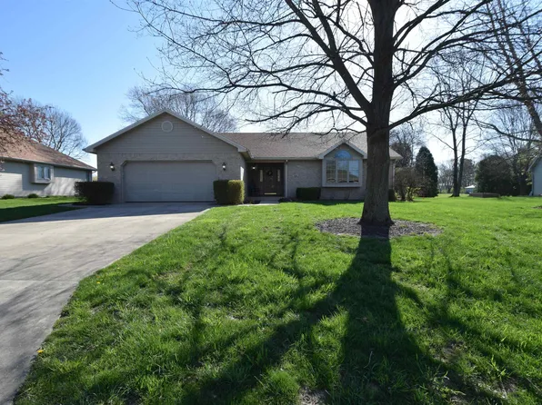 704 S Jade Dr, Yorktown, IN 47396