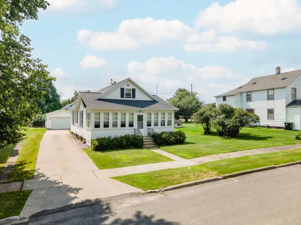 308 Berkshire Ave, Caspian, MI 49915