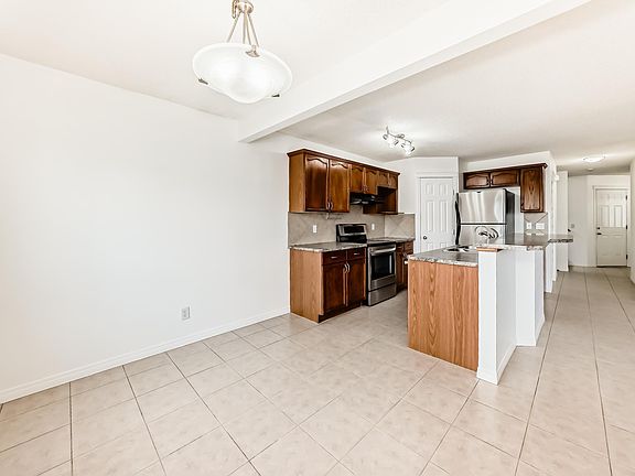 3rd image of 54 Royal Elm Rd NW