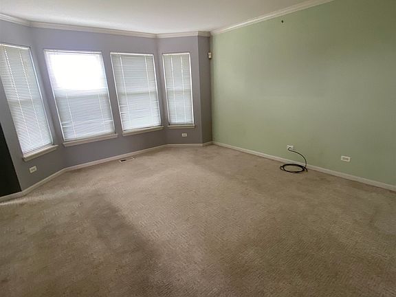 2nd image of 2803 Huntington Dr