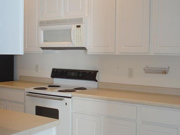 3rd image of 1490 Honeybee Ln