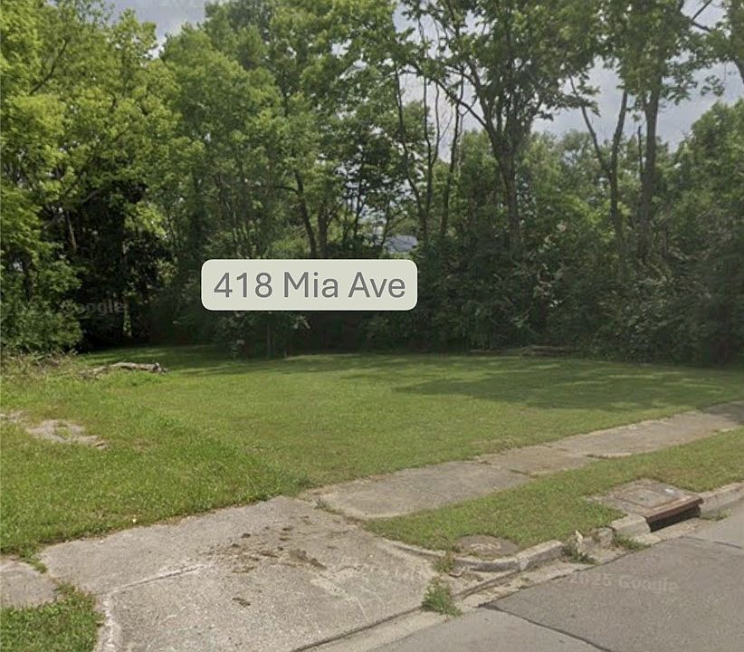 2nd image of 418 Mia Ave