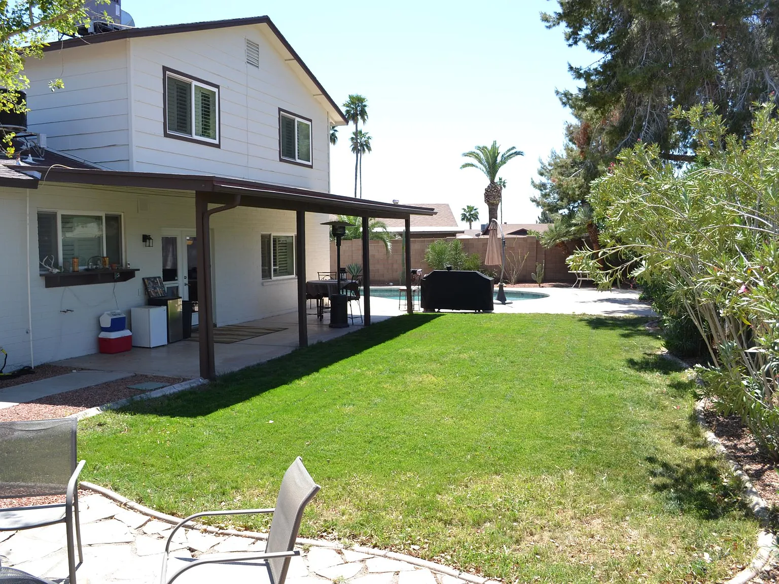 4 bed, 2.5 bath, 2240 sqft, $3,000 — Photo 4
