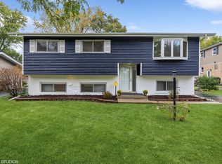 172 E Sunset Ave, Lombard, IL