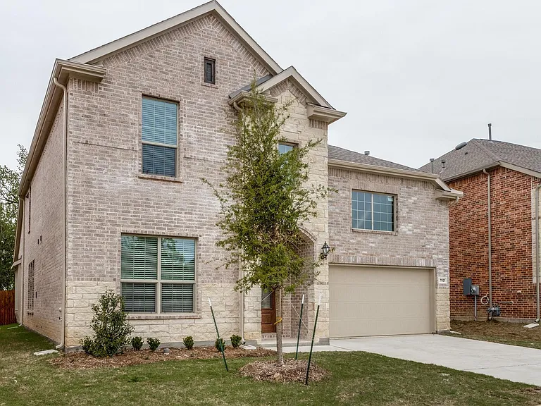 7921 Lindheimer Ln — Photo 3