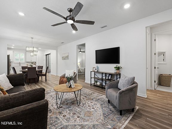 5th image of 11139 CITY FRONT Drive