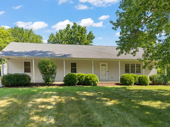 146 E 3rd St, Braidwood, IL 60408