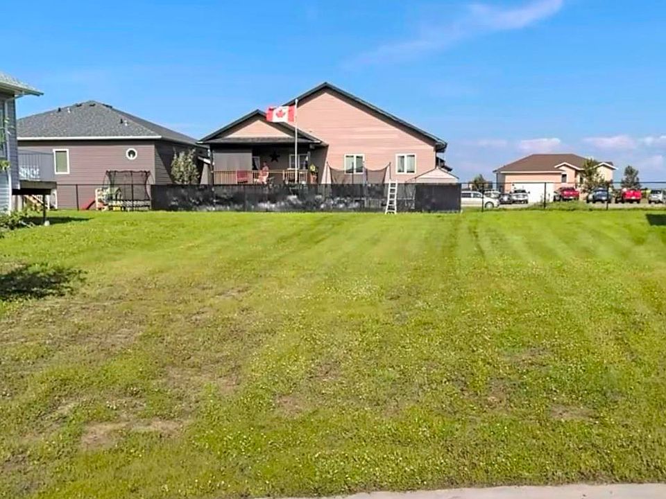 1st image of 9 Norwood Close